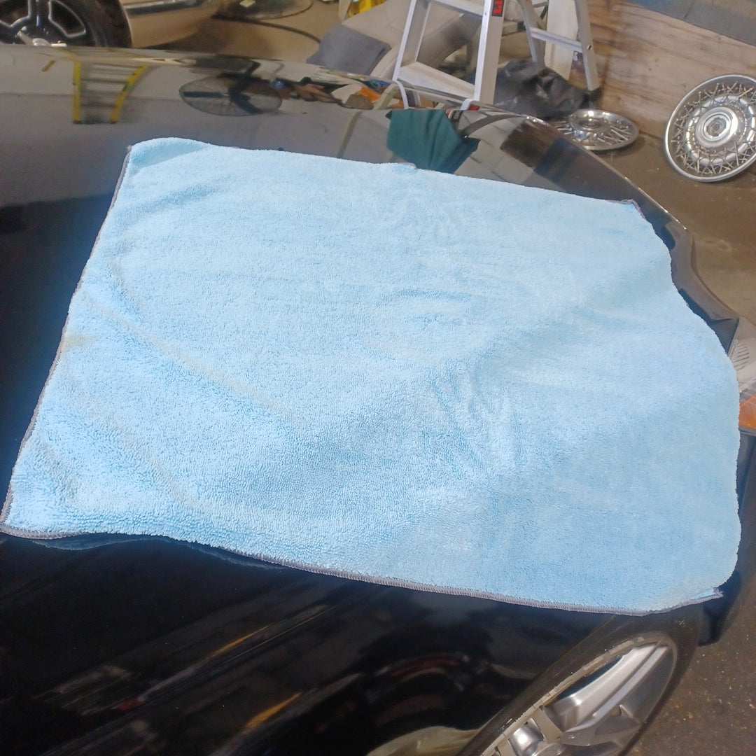 MICROFIBER DRYING TOWEL